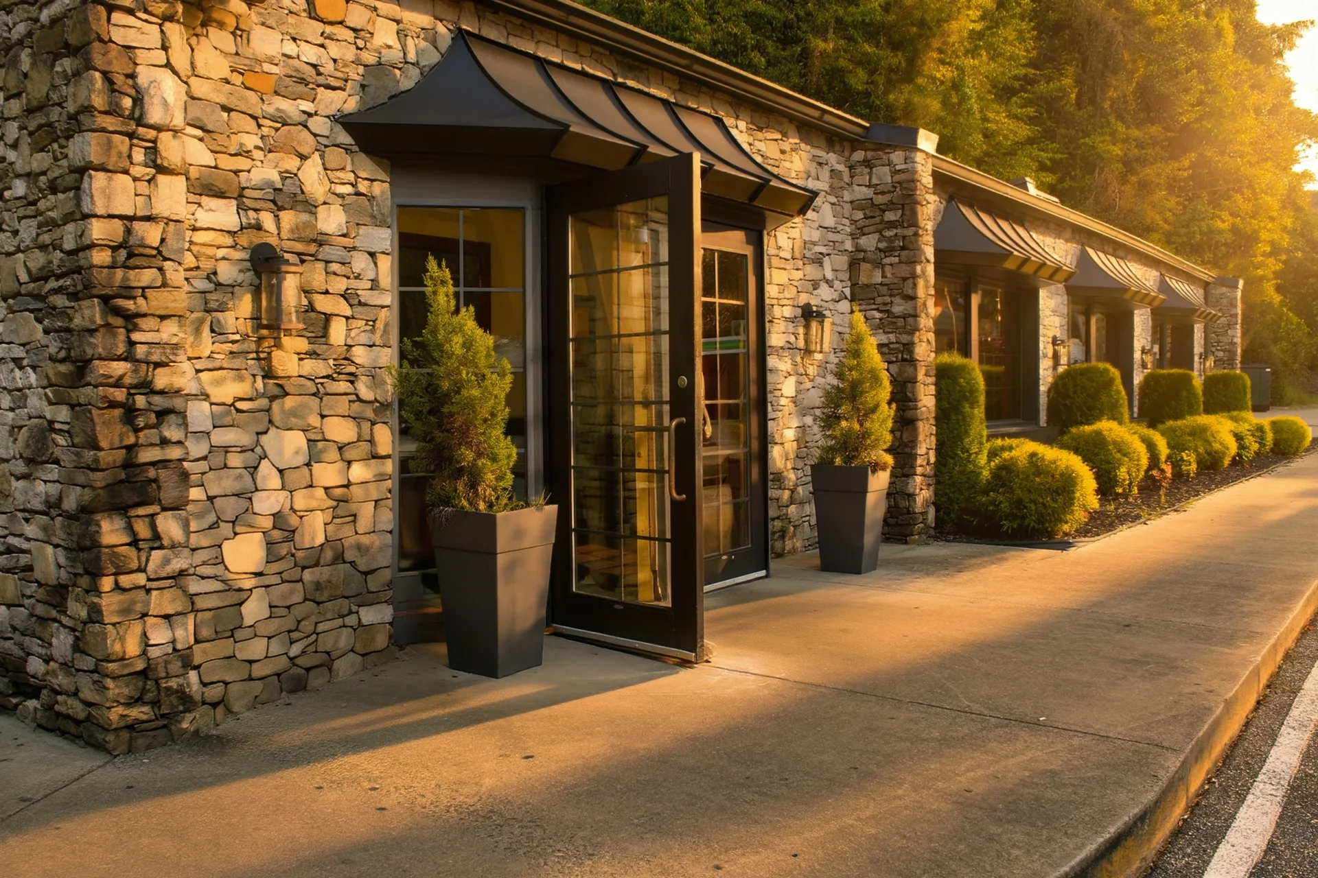 Front exterior of Circle H Chophouse in Cherokee, North Carolina